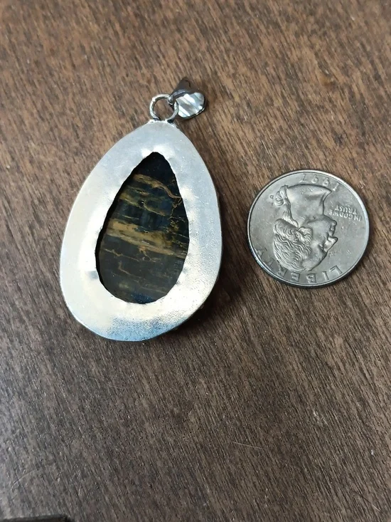 Teardrop Stone Pendant in Silver Frame - Picture 2 of 5